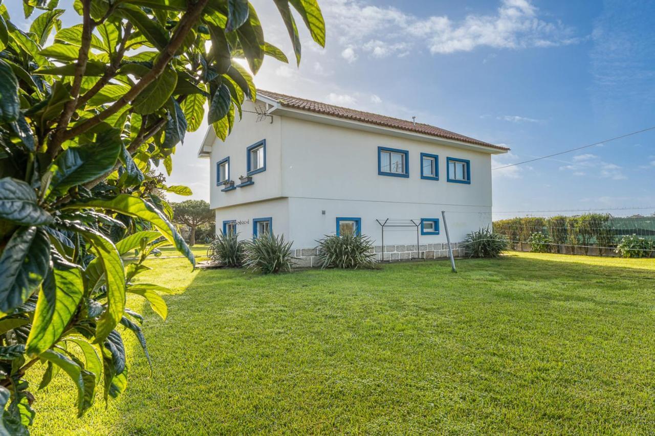 Beachfront Villa In Esposende Exteriör bild
